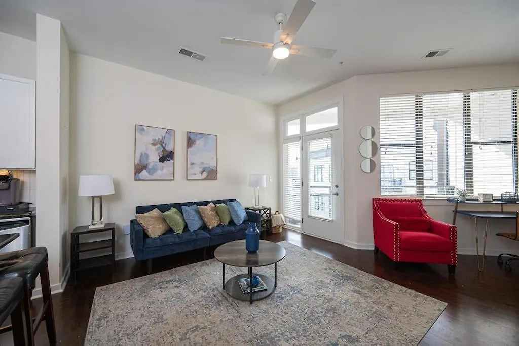 Chic 1-Bedroom Modern Apt With Gym & Free Parking Charlotte