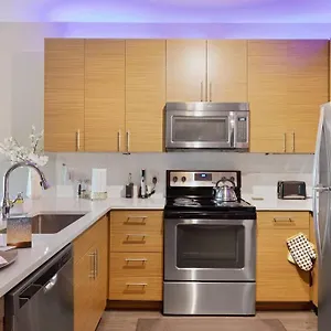  Apartment 1br Uptown, Pool, Wine, Near Convention Center_311